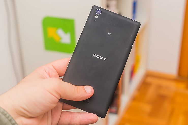 Sony Xperia T3 (13).jpg